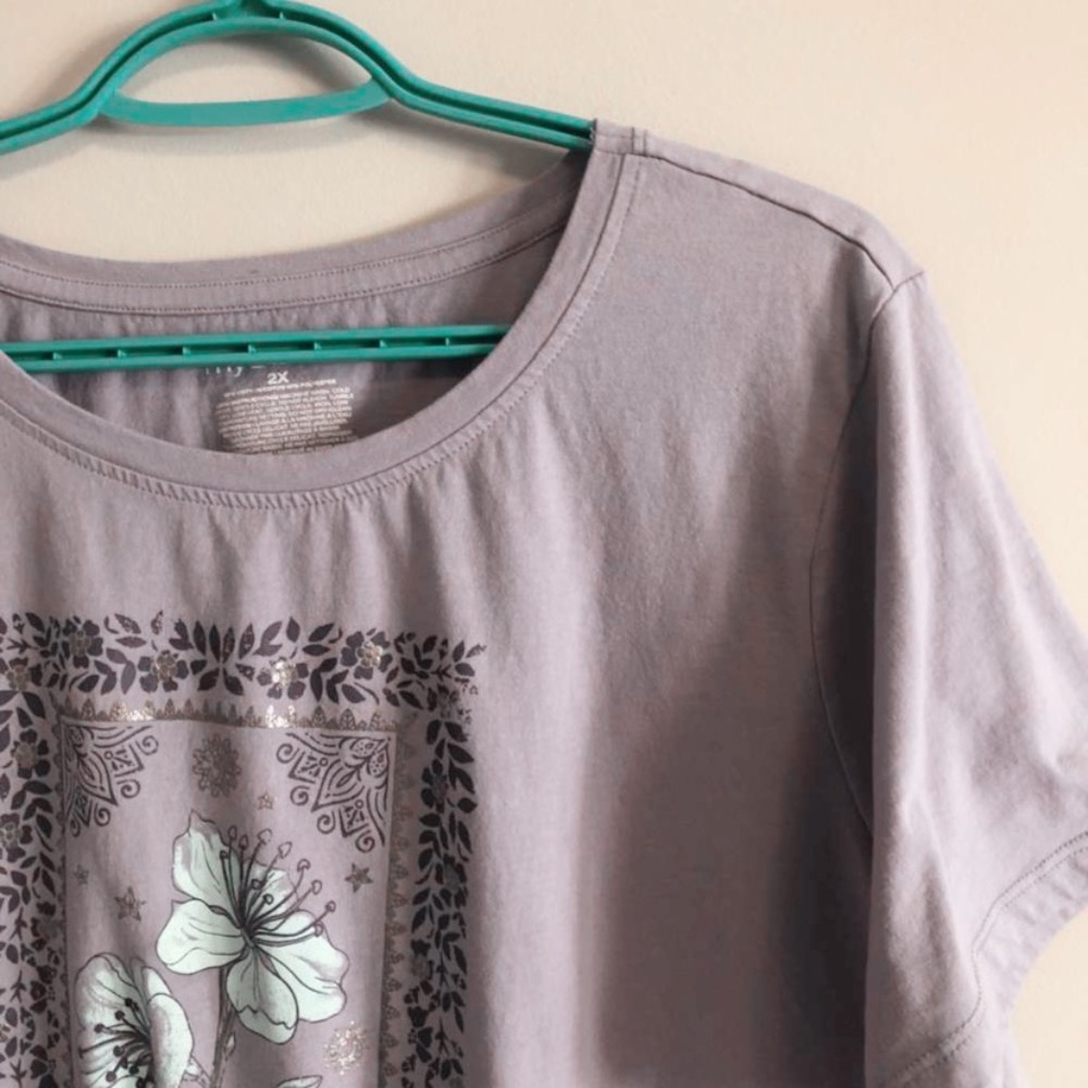 Floral T-Shirt 💜